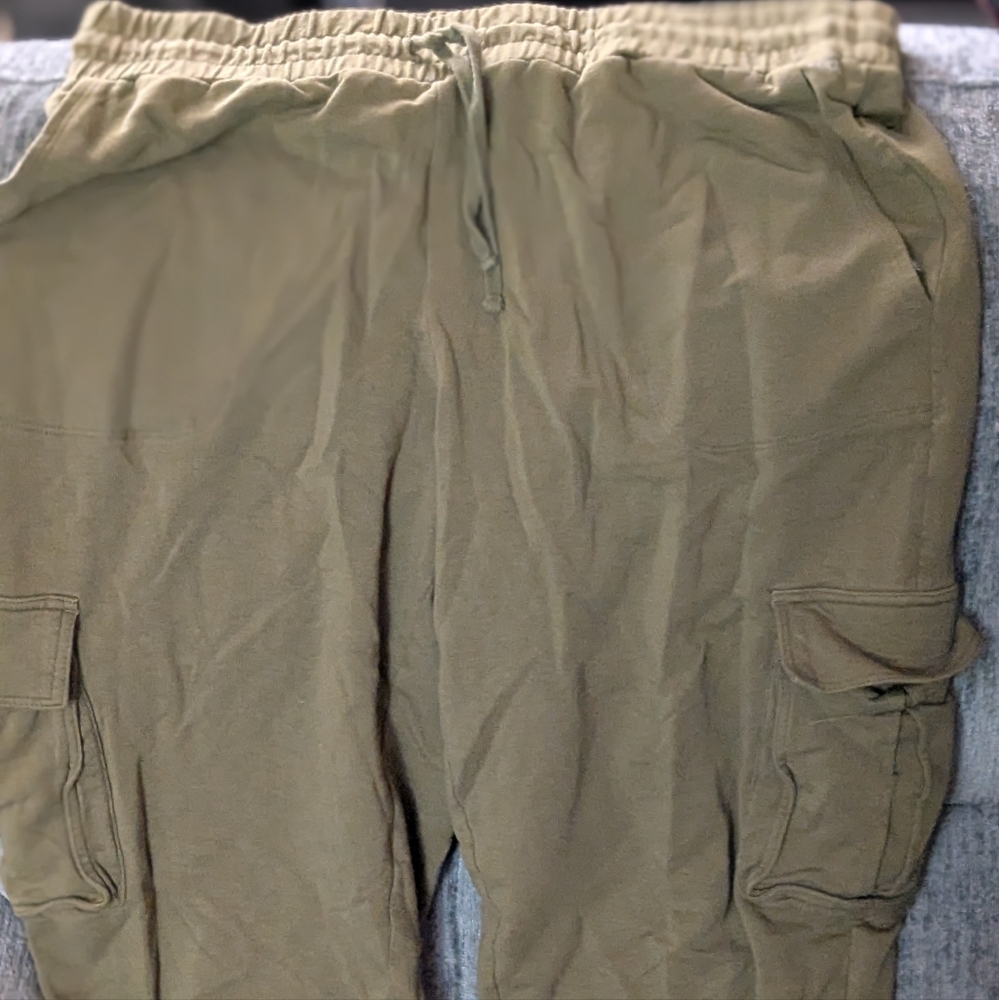 Zuda Olive Cargo Pants